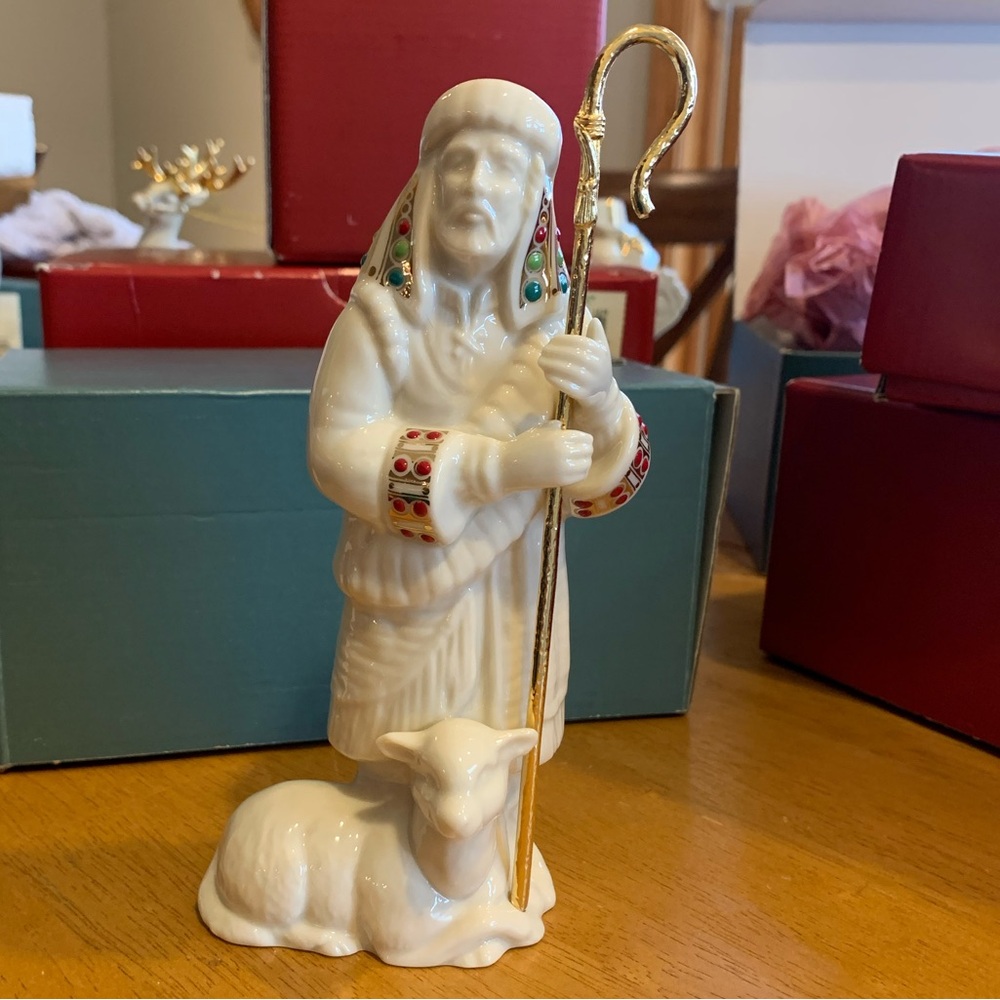 China Jewels Nativity - Shepherd with staff